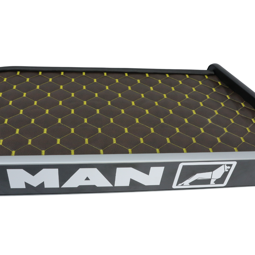 Полка кабины длинная MAN TGX коричневая\ST- Экокожа стёжка\