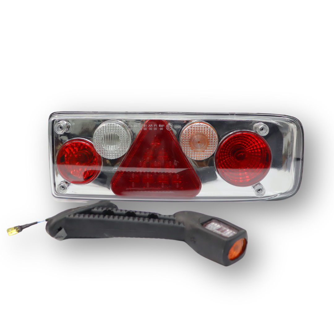 Фонарь задний универсальный ECOSTAR III диодно-ламповый с доп. диод. габар.\прав\ Фонарь задний универсальный ECOSTAR III диодно-ламповый с доп. диод. габар.\прав\