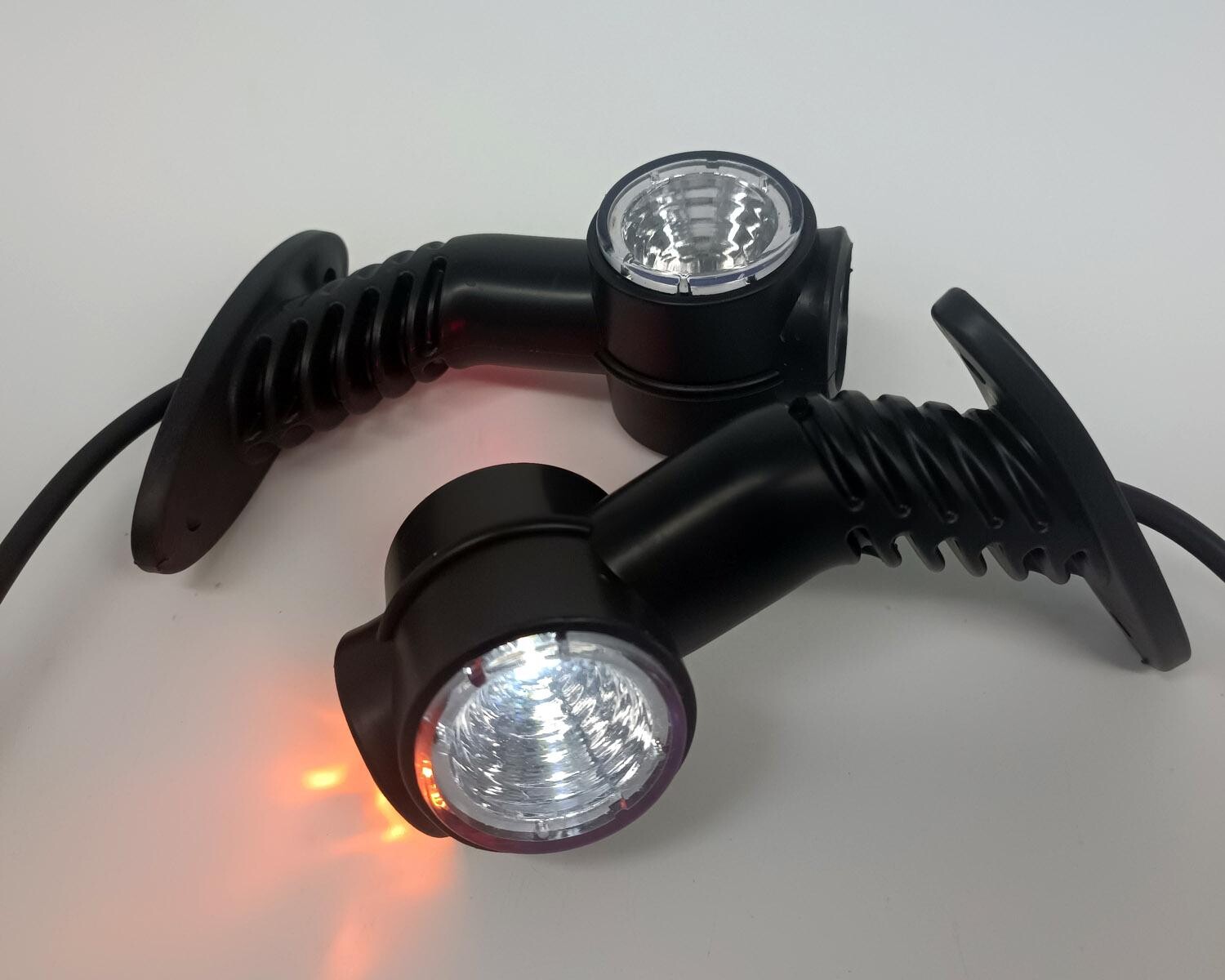 Фонарь габаритный рог (13см) трехцветный диодный BAD Фонарь габаритный рог (13см) трехцветный диодный BAD