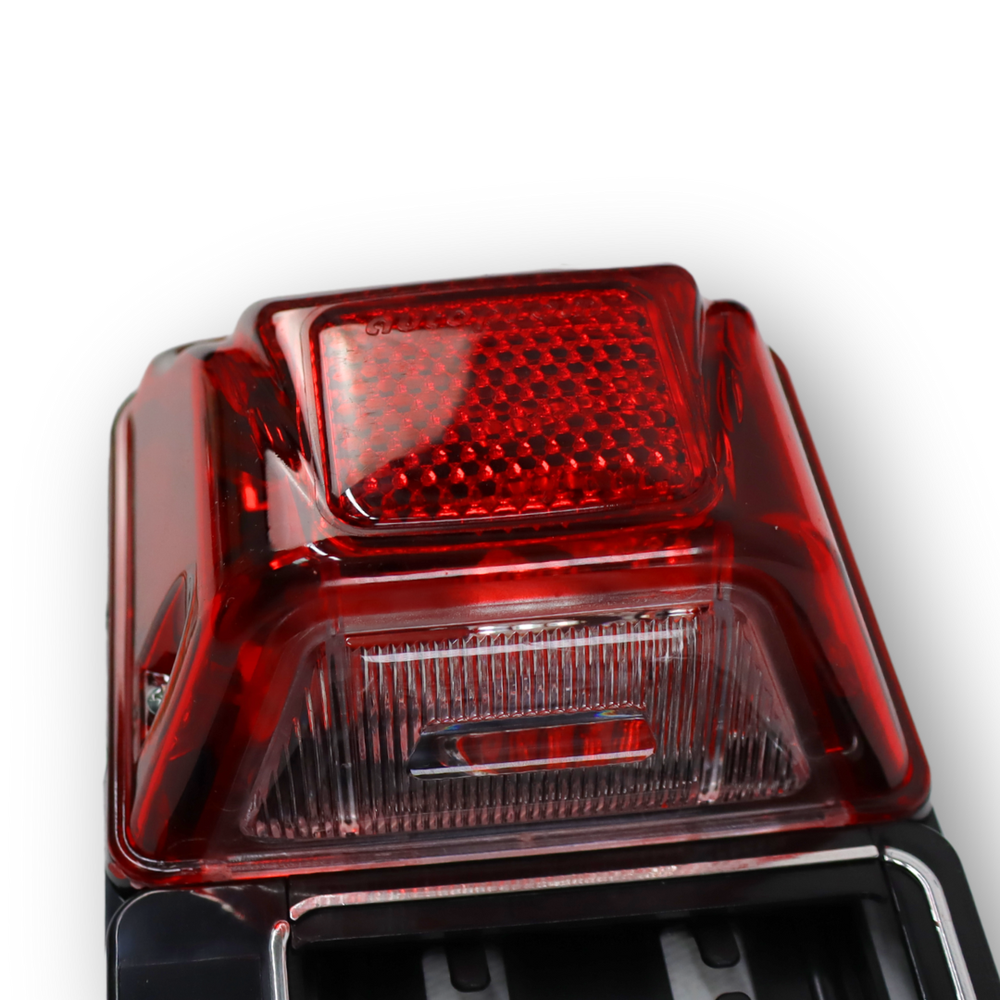 Подсветка номера прицепа с рамкой под номер (лампочка) 137*777\\GR\ Подсветка номера прицепа с рамкой под номер (лампочка) 137*777\\GR\