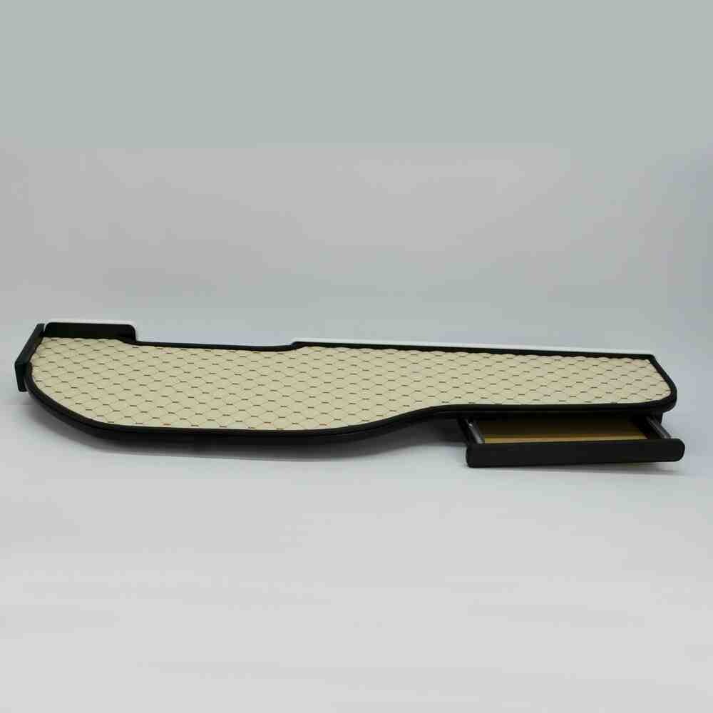 Полка кабины длинная DAF 106 бежевая\ST- Экокожа стёжка\ Полка кабины длинная DAF 106 бежевая\ST- Экокожа стёжка\