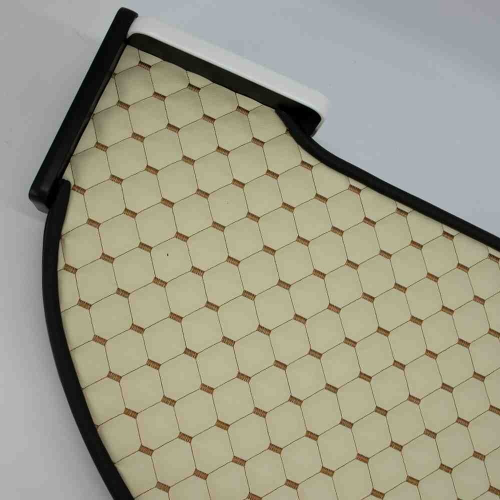 Полка кабины длинная DAF 106 бежевая\ST- Экокожа стёжка\ Полка кабины длинная DAF 106 бежевая\ST- Экокожа стёжка\