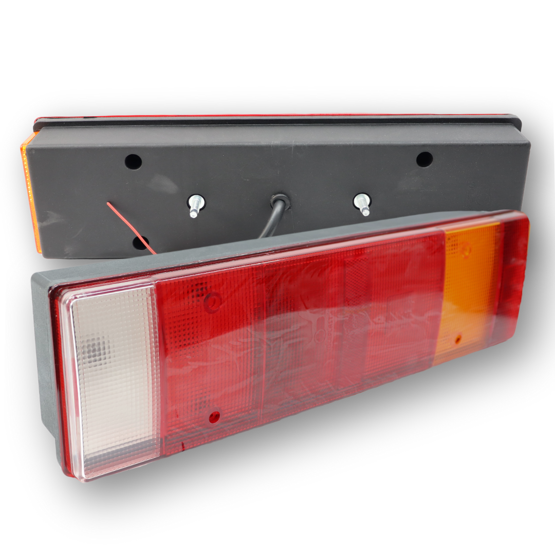 Фонарь задний 0030 Универсальный \YP\ Фонарь задний 0030 Универсальный \YP\