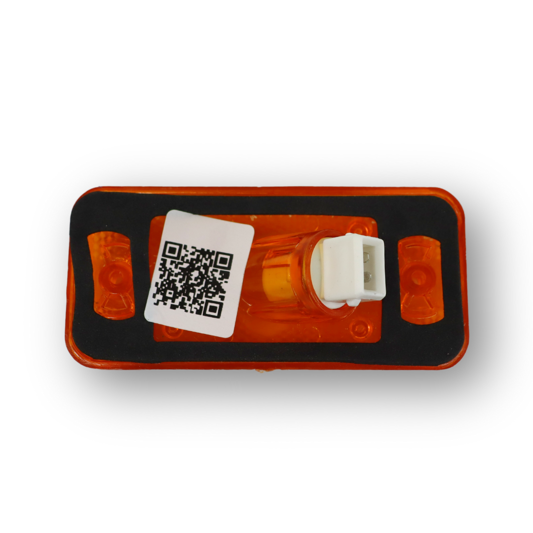 Фонарь габаритный DAF \VOLVO FL-FE \ RENO \ IVECO (желтый ) Фонарь габаритный DAF \VOLVO FL-FE \ RENO \ IVECO (желтый )