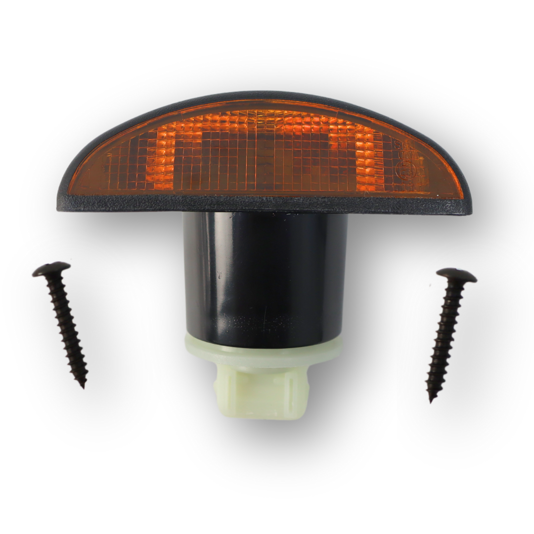 Фонарь габаритный подножки RENAULT Premium (с патрончиком) Фонарь габаритный подножки RENAULT Premium (с патрончиком)