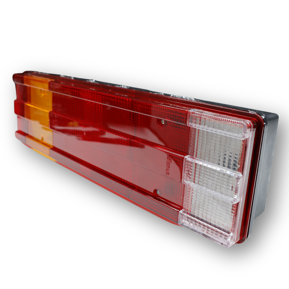 Фонарь задний 0031 Универсальный \CARMOS\