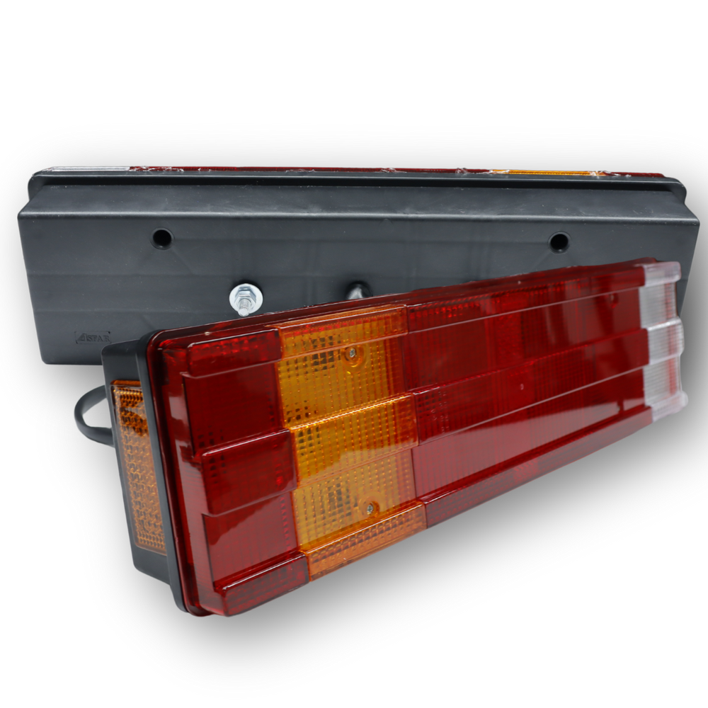 Фонарь задний 0031 Универсальный \CARMOS\