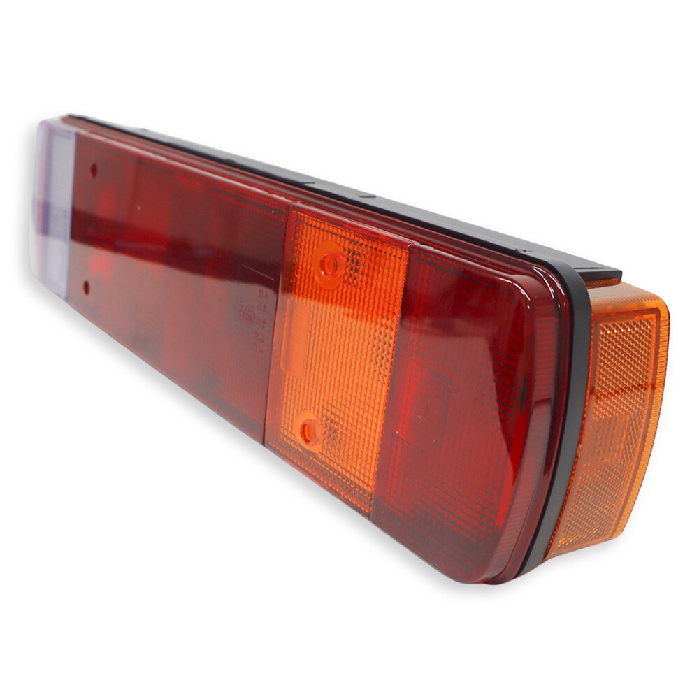 Ліхтар задній VOLVO FH I / FH II з роз'ємом "AMP" \правий\