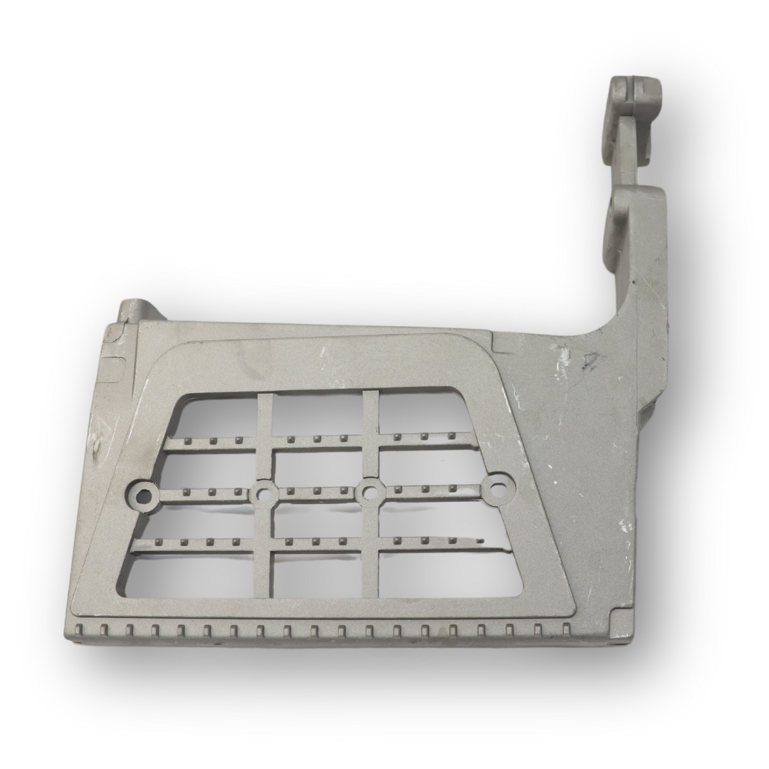 Кронштейн нижней ступени DAF XF 95 (1997-2002) правый \ST\ Кронштейн нижней ступени DAF XF 95 (1997-2002) правый \ST\