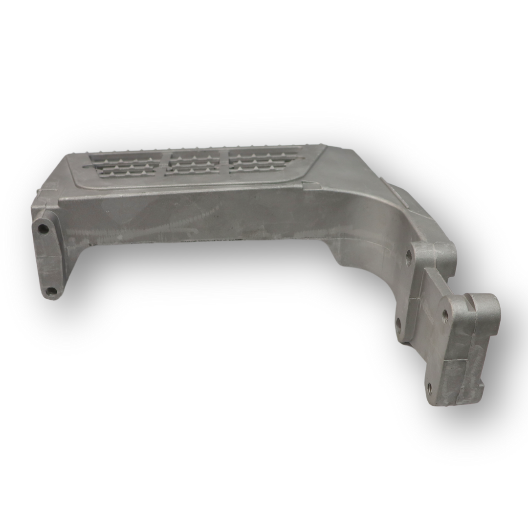 Кронштейн нижней ступени DAF XF 95 (1997-2002) левая \ST\ Кронштейн нижней ступени DAF XF 95 (1997-2002) левая \ST\