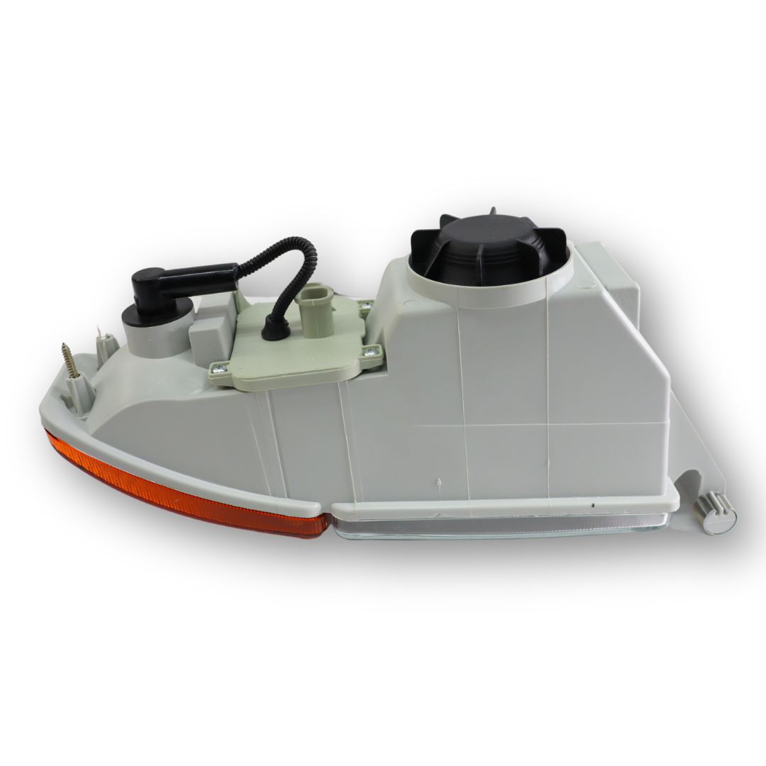 Фара противотуманная MAN TGA, TGL I, TGM I, TGS I, TGX I, L2000, LION'S (1993-) H4, PY21W, с жёлтым поворотником, правая (MARS) Фара противотуманная MAN TGA, TGL I, TGM I, TGS I, TGX I, L2000, LION'S (1993-) H4, PY21W, с жёлтым поворотником, правая (MARS)