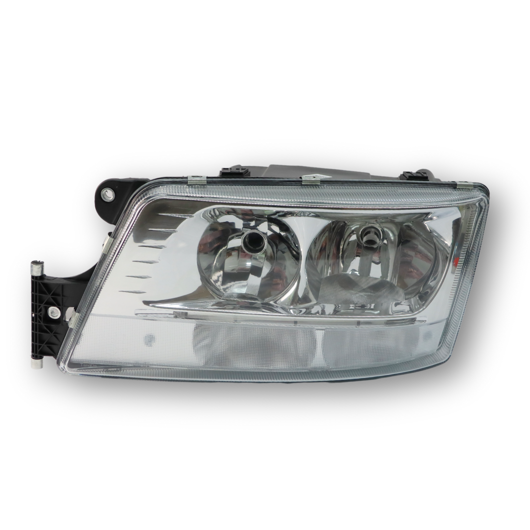 Фара MAN TGX, TGS (2006-...) ручная регулировка, левая (TANGDE) Фара MAN TGX, TGS (2006-...) ручная регулировка, левая (TANGDE)