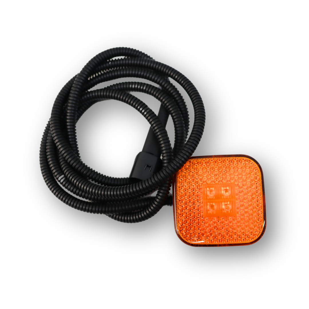 Фонарь габаритный диодный с кабелем 1,51м и фишкой MAN TGX (2009-->) Фонарь габаритный диодный с кабелем 1,51м и фишкой MAN TGX (2009-->)