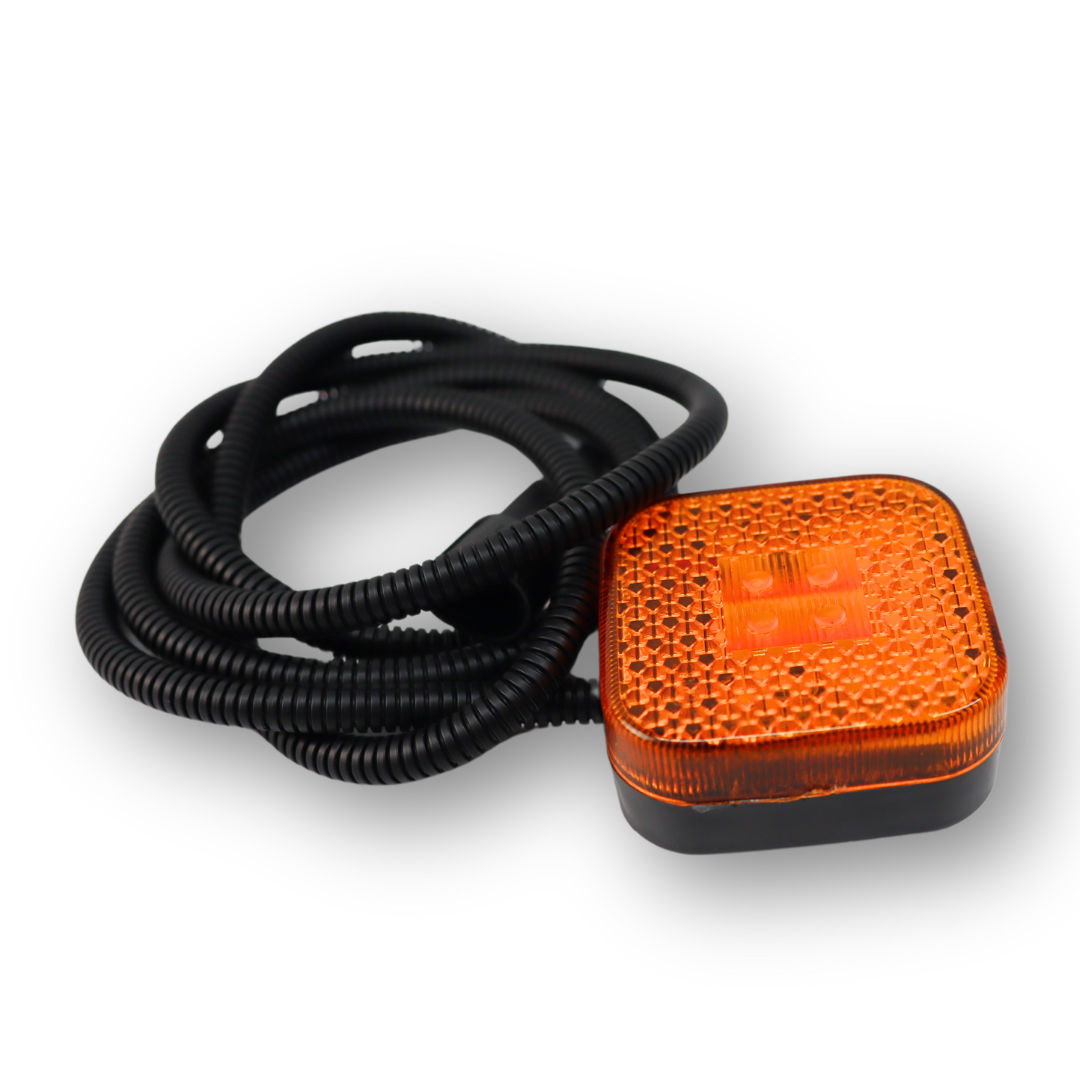 Фонарь габаритный диодный с кабелем 1,51м и фишкой MAN TGX (2009-->) Фонарь габаритный диодный с кабелем 1,51м и фишкой MAN TGX (2009-->)