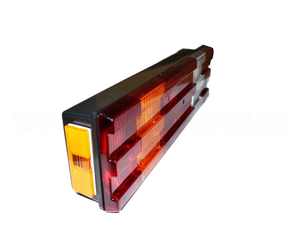 Фонарь задний MERCEDES ACTROS MP1 / MP2 / MP3 - AXOR MP2 \правый\ с разъемом AMP