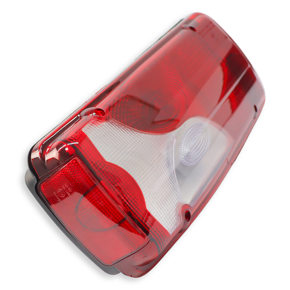 Фонарь задний SCANIA P-G-R-T (2004→) разъемом AMP \лев.\