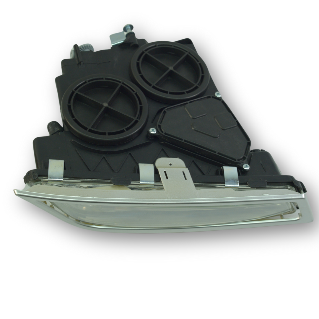 Фара противотуманная VOLVO FH, FH16, FM (2005- ...) 2 лампы H3, правая (MARS) Фара противотуманная VOLVO FH, FH16, FM (2005- ...) 2 лампы H3, правая (MARS)