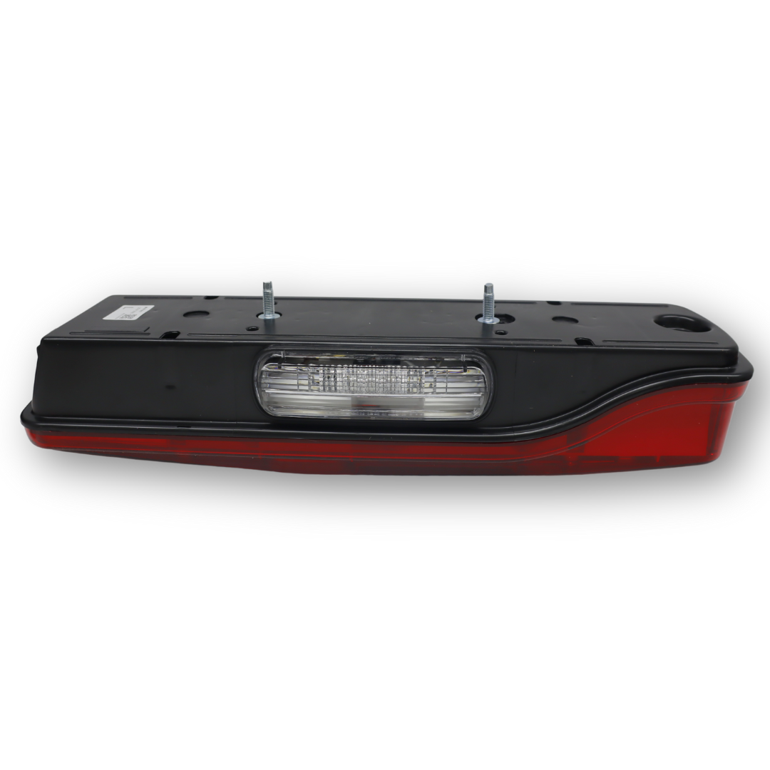 Фонарь задний VOLVO FH 2006 ---> с боковым разъемом "AMP"\левый\ Фонарь задний VOLVO FH 2006 ---> с боковым разъемом "AMP"\левый\