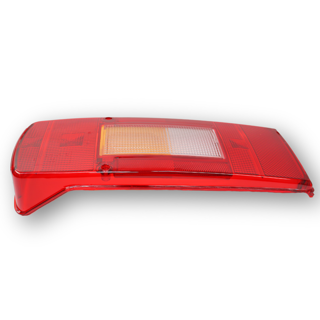 Стекло фонаря VOLVO FL - FM - FH (2001→) Стекло фонаря VOLVO FL - FM - FH (2001→)