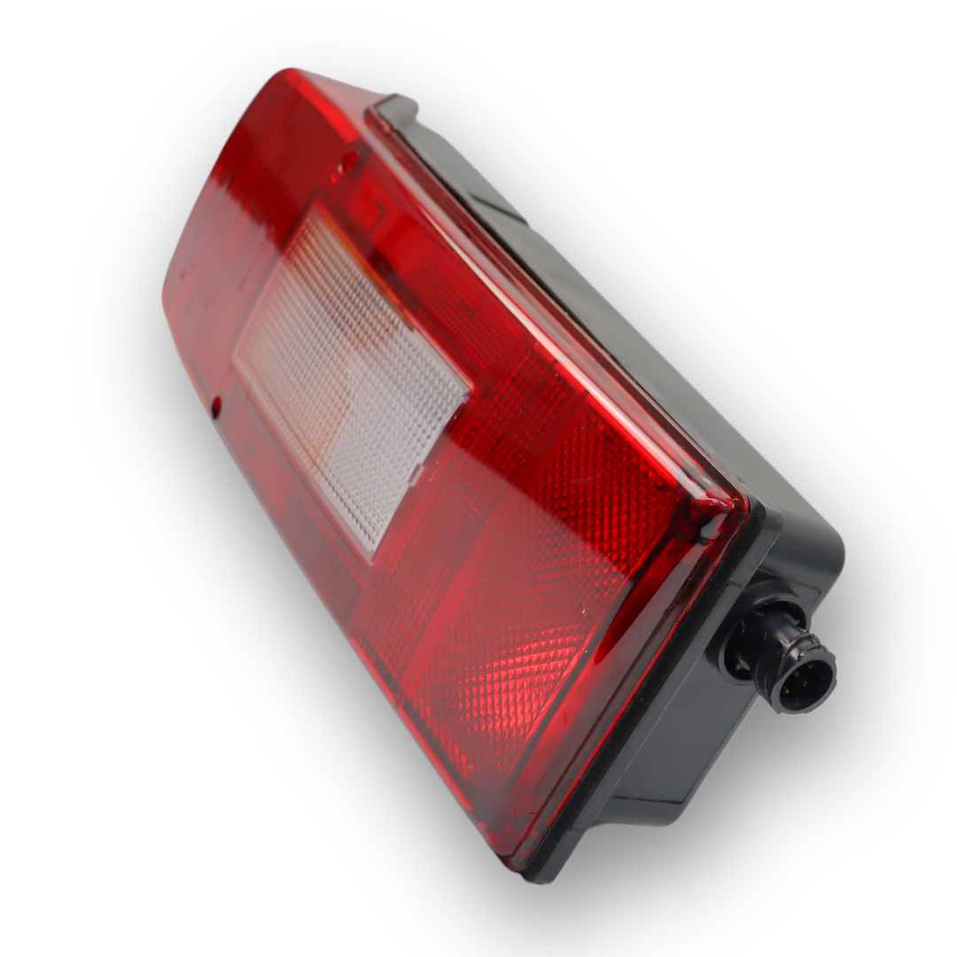 Фонарь задний VOLVO FL - FM - FH (2001→) с разъемом AMP \левый\ Фонарь задний VOLVO FL - FM - FH (2001→) с разъемом AMP \левый\