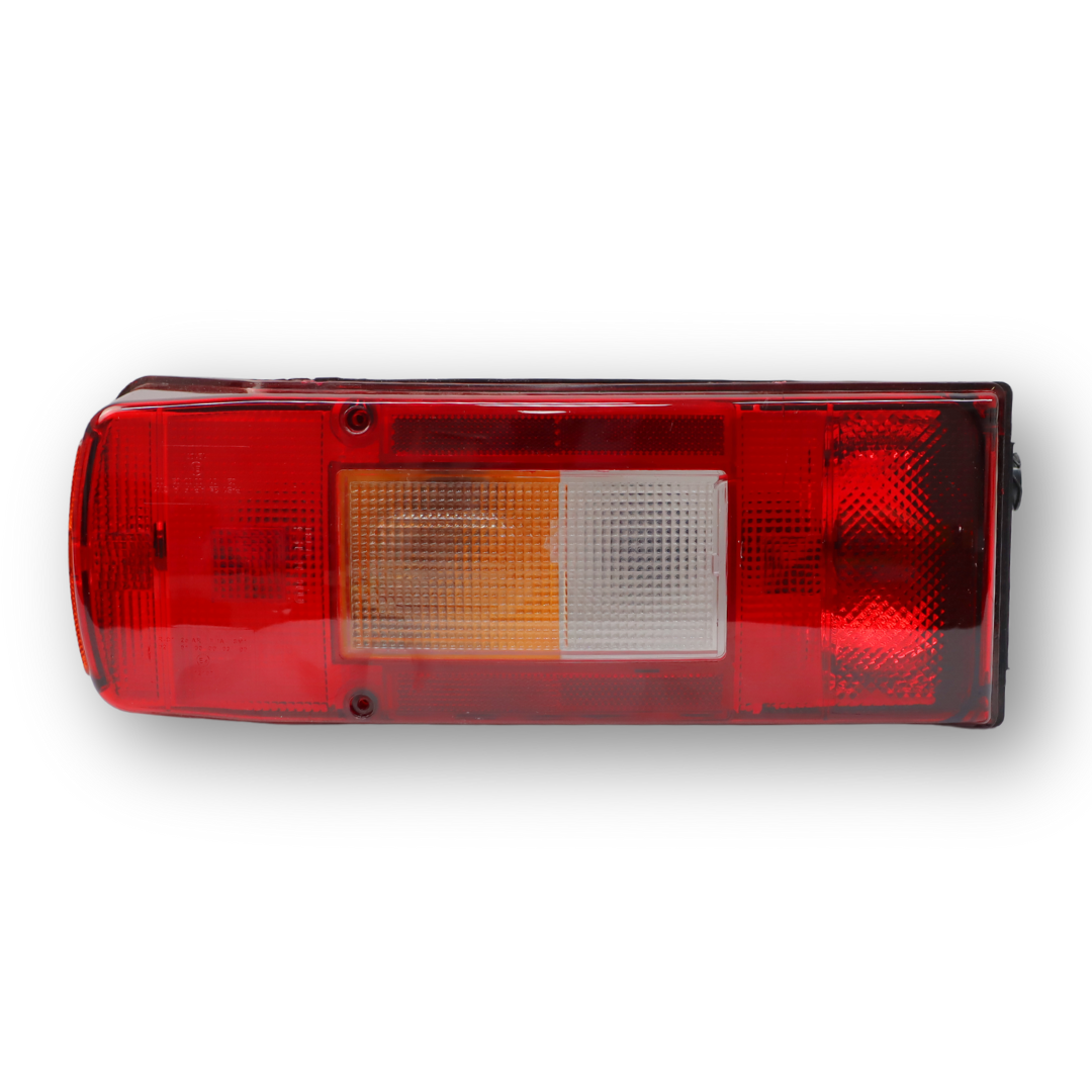 Фонарь задний VOLVO FL - FM - FH (2001→) с разъемом AMP \левый\ Фонарь задний VOLVO FL - FM - FH (2001→) с разъемом AMP \левый\