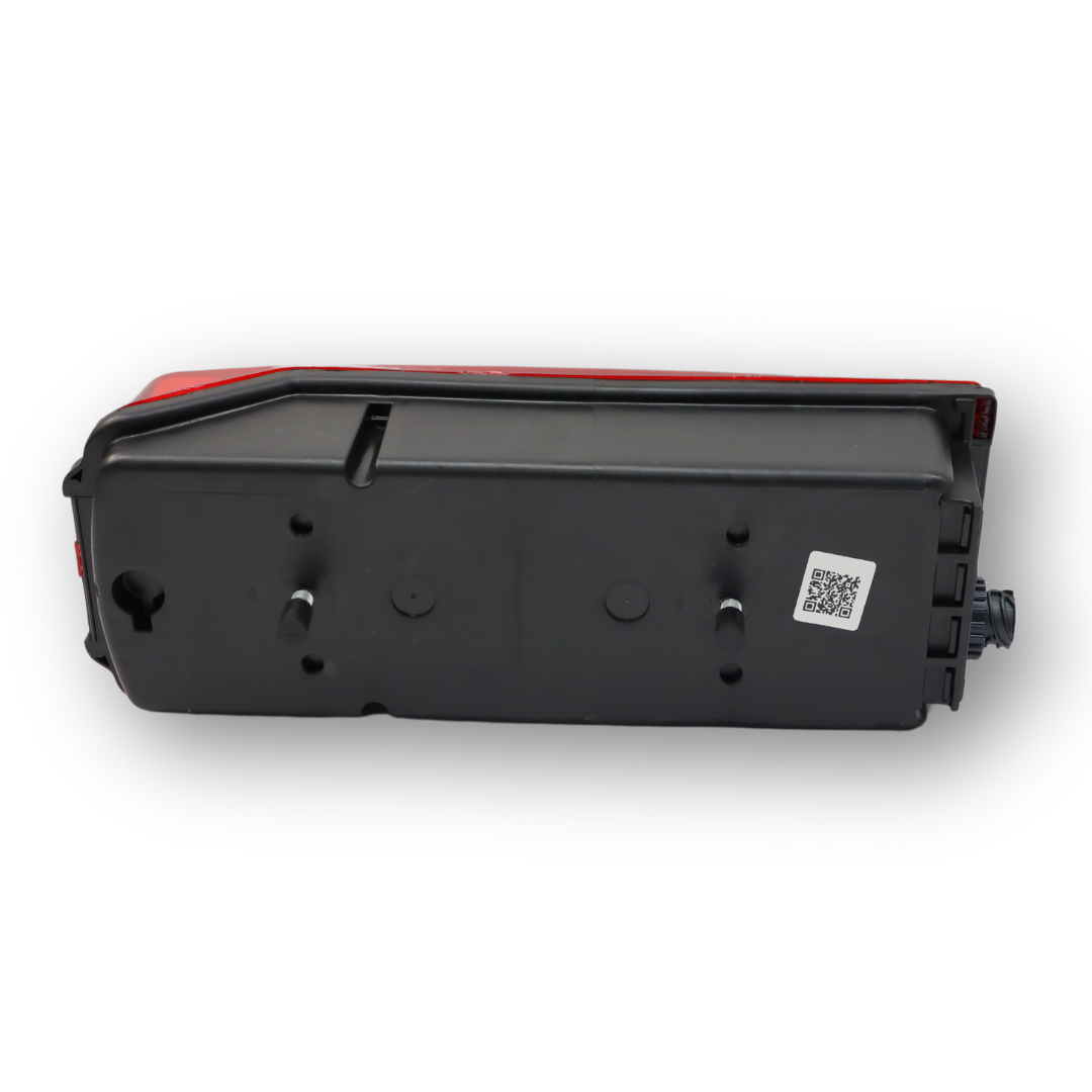 Фонарь задний VOLVO FL - FM - FH (2001→) с разъемом AMP \правый\ Фонарь задний VOLVO FL - FM - FH (2001→) с разъемом AMP \правый\