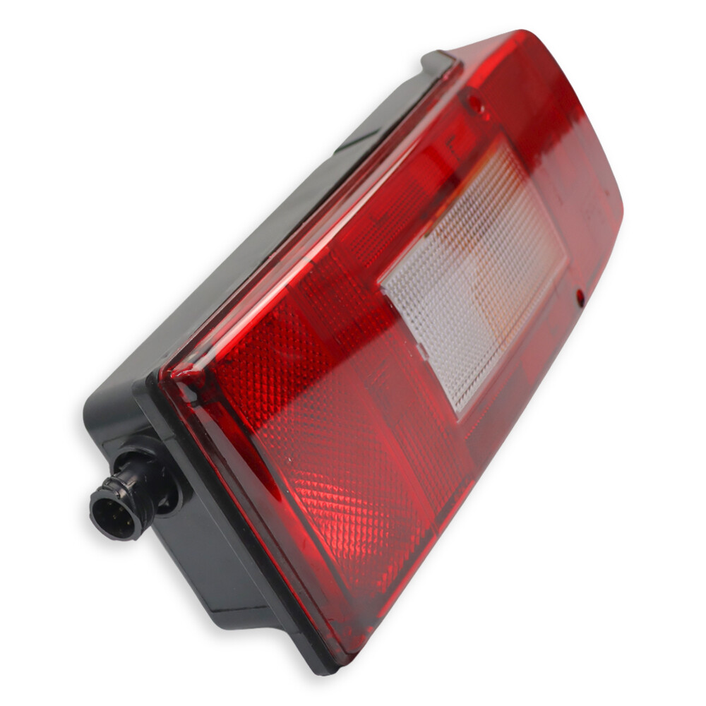 Ліхтар задній VOLVO FL - FM - FH (2001→) з роз'ємом AMP \правий\