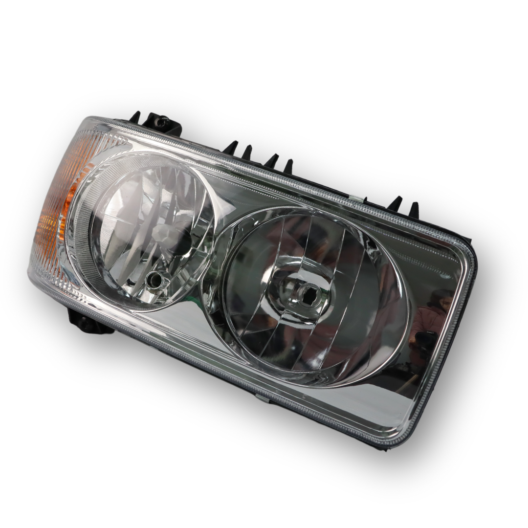 Фара DAF XF 95,105; CF 85 (2002-2013) права (C.F.Berg) Фара DAF XF 95,105; CF 85 (2002-2013) права (C.F.Berg)