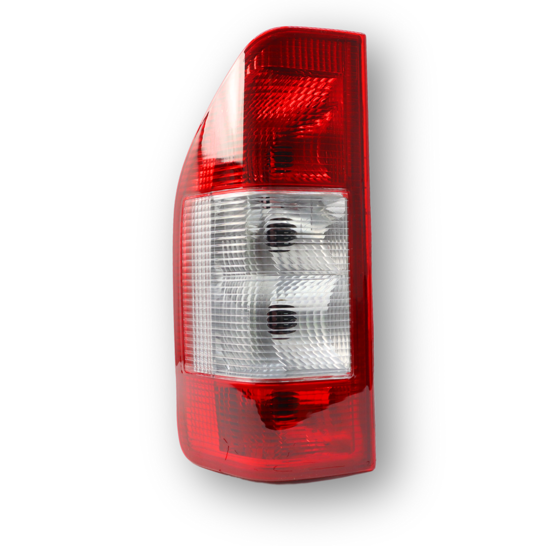 Фонарь задний MERCEDES SPRINTER (2002-2005) (с платой) \левый\(16 шт) Фонарь задний MERCEDES SPRINTER (2002-2005) (с платой) \левый\(16 шт)