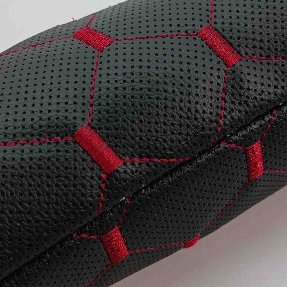 Підлокітник MAN TGX перфорація шкіра (2 шт. )