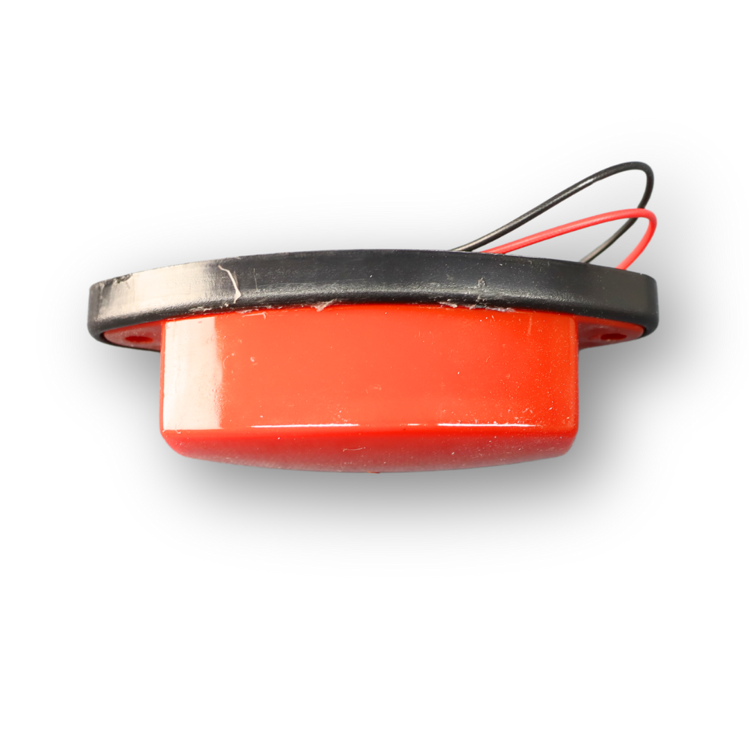 Фонарь габаритный "лодочка" LED красный Фонарь габаритный "лодочка" LED красный