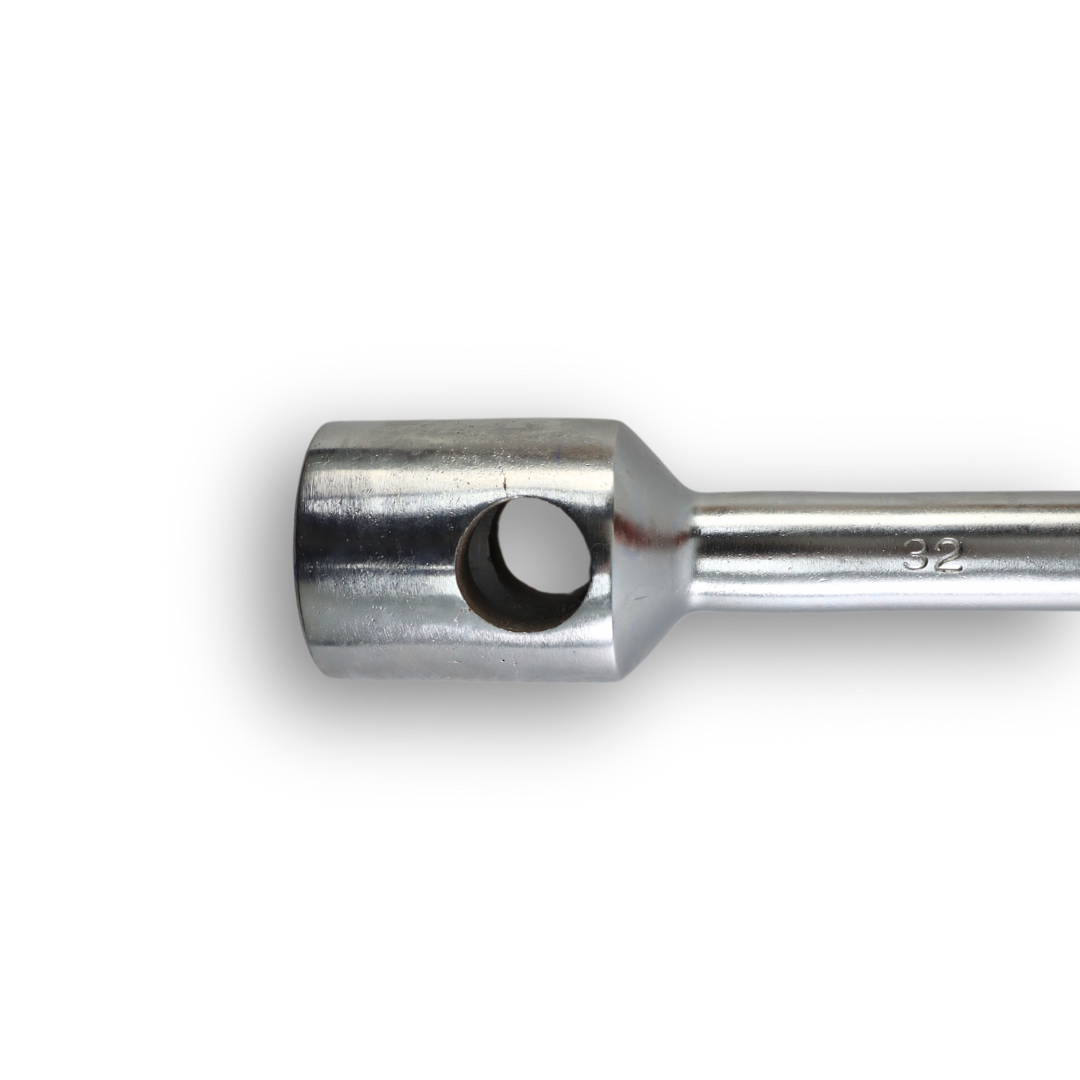 Ключ балонный 32*33 INTERTOOL