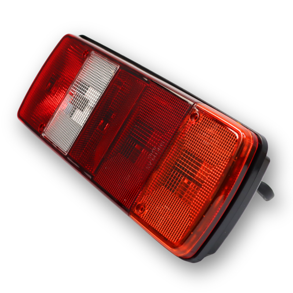 Фонарь задний MAN L2000 с кабелем, левый-правый (SERTPLAST) Фонарь задний MAN L2000 с кабелем, левый-правый (SERTPLAST)