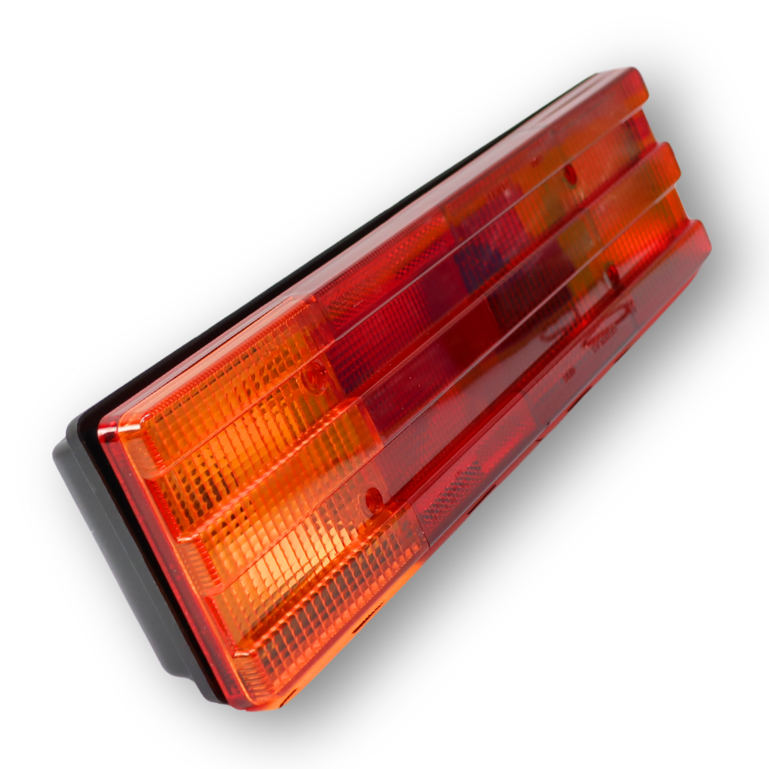 Фонарь задний MERCEDES с противотуманкой Фонарь задний MERCEDES с противотуманкой