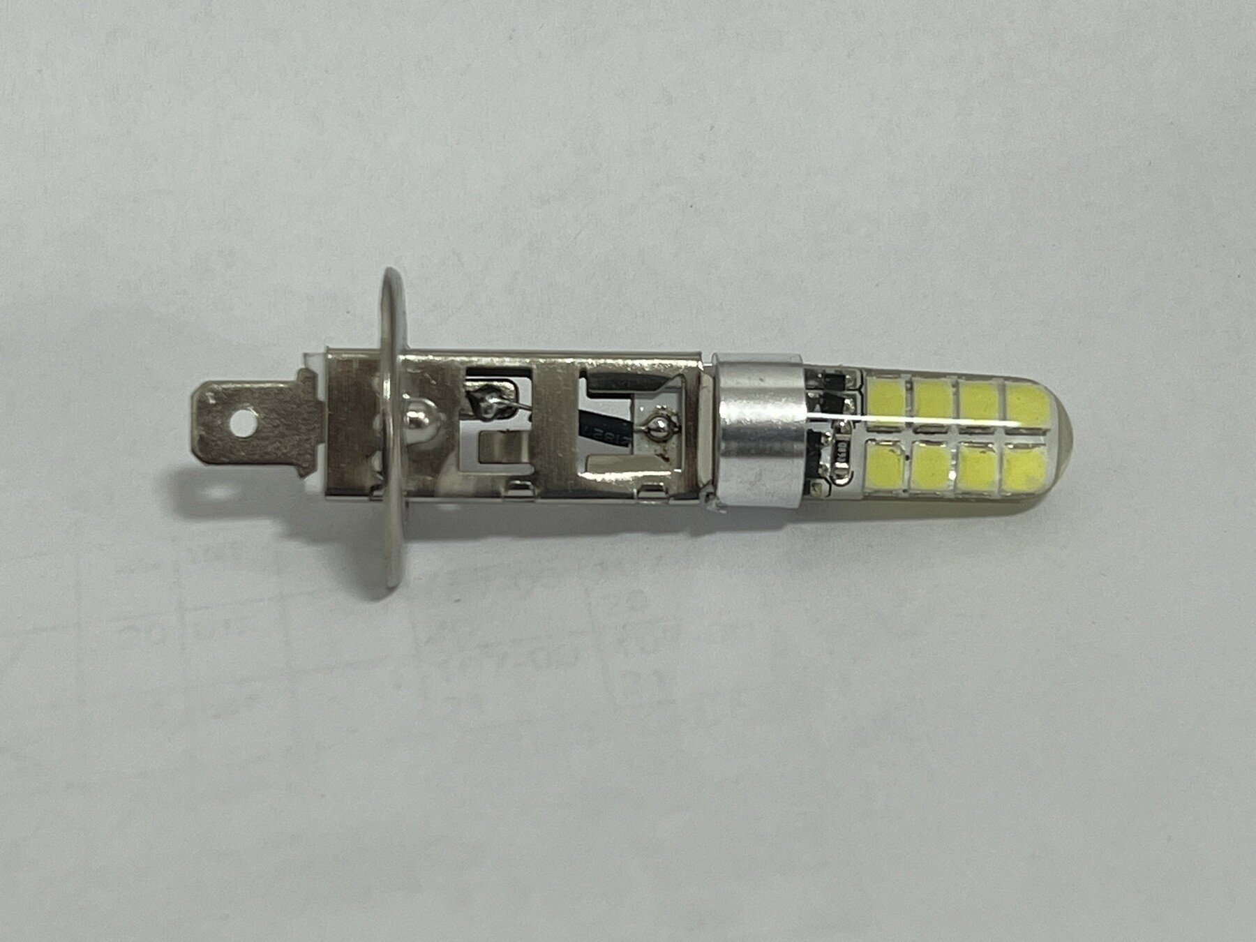Лампочка LED/H1 -12- 24V 16 дидов Лампочка LED/H1 -12- 24V 16 дидов