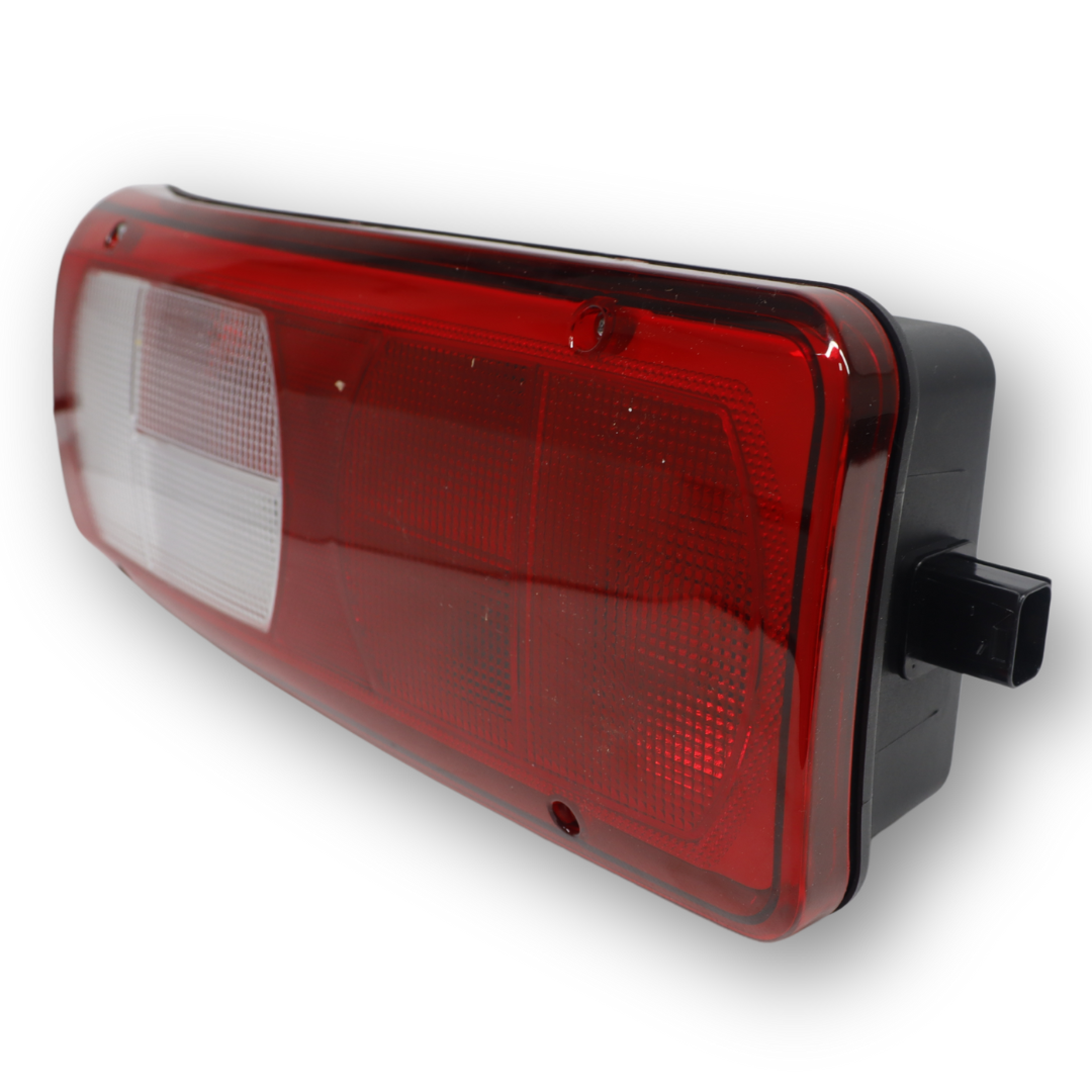 Фонарь задний DAF XF105 Euro 6 (2013→) \левый\ с разъемом "AMP" Фонарь задний DAF XF105 Euro 6 (2013→) \левый\ с разъемом "AMP"