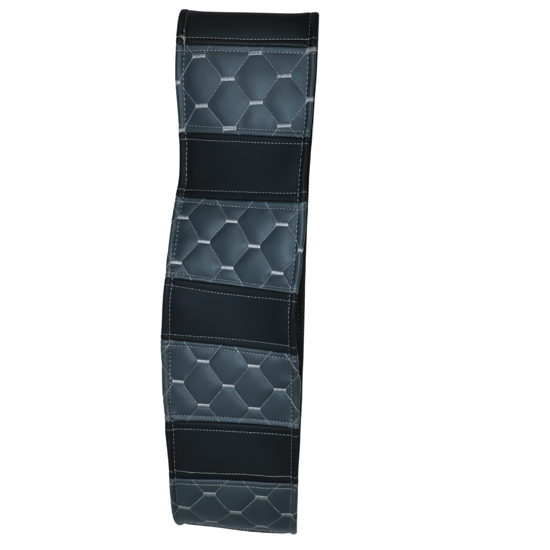 Оплетка руля Экокожа Ø 45см - черная с серыми вставками Оплетка руля Экокожа Ø 45см - черная с серыми вставками