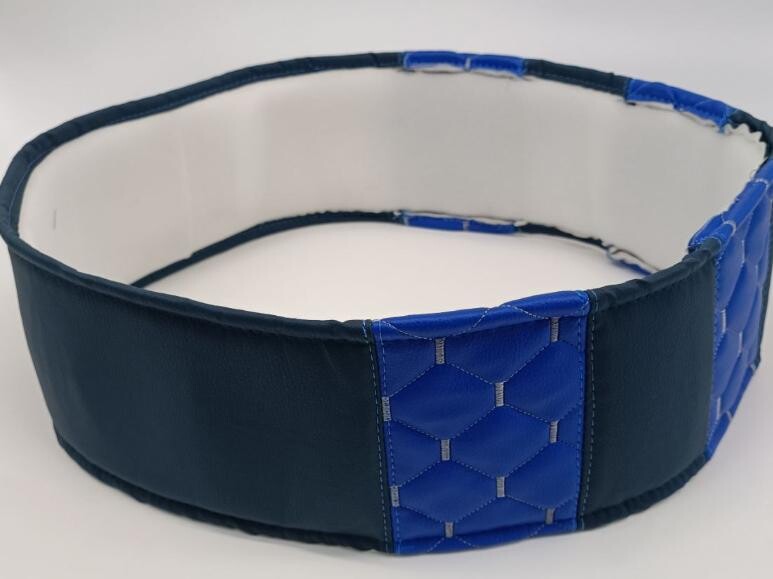 Оплетка руля Экокожа  Ø 48см - синяя с синими вставками