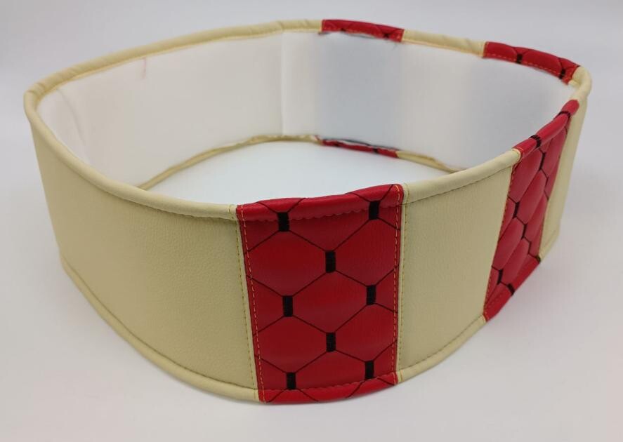 Оплетка руля Экокожа Ø 50см - бежевая с красными вставками Оплетка руля Экокожа Ø 50см - бежевая с красными вставками