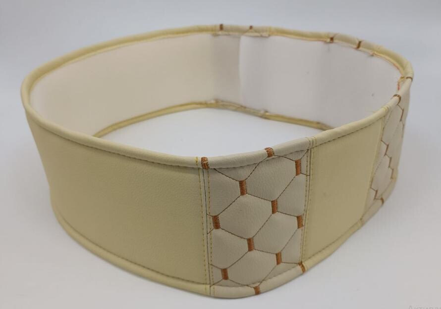 Оплетка руля Экокожа Ø 50см - бежевая с бежевыми вставками Оплетка руля Экокожа Ø 50см - бежевая с бежевыми вставками