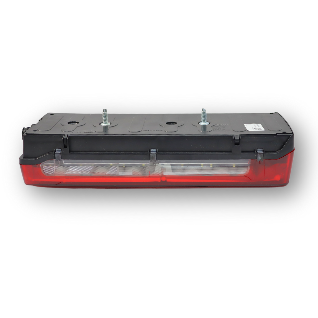 Ліхтар задній діодний SCANIA R (2010→) з роз'ємом AMP \лев.\ Ліхтар задній діодний SCANIA R (2010→) з роз'ємом AMP \лев.\