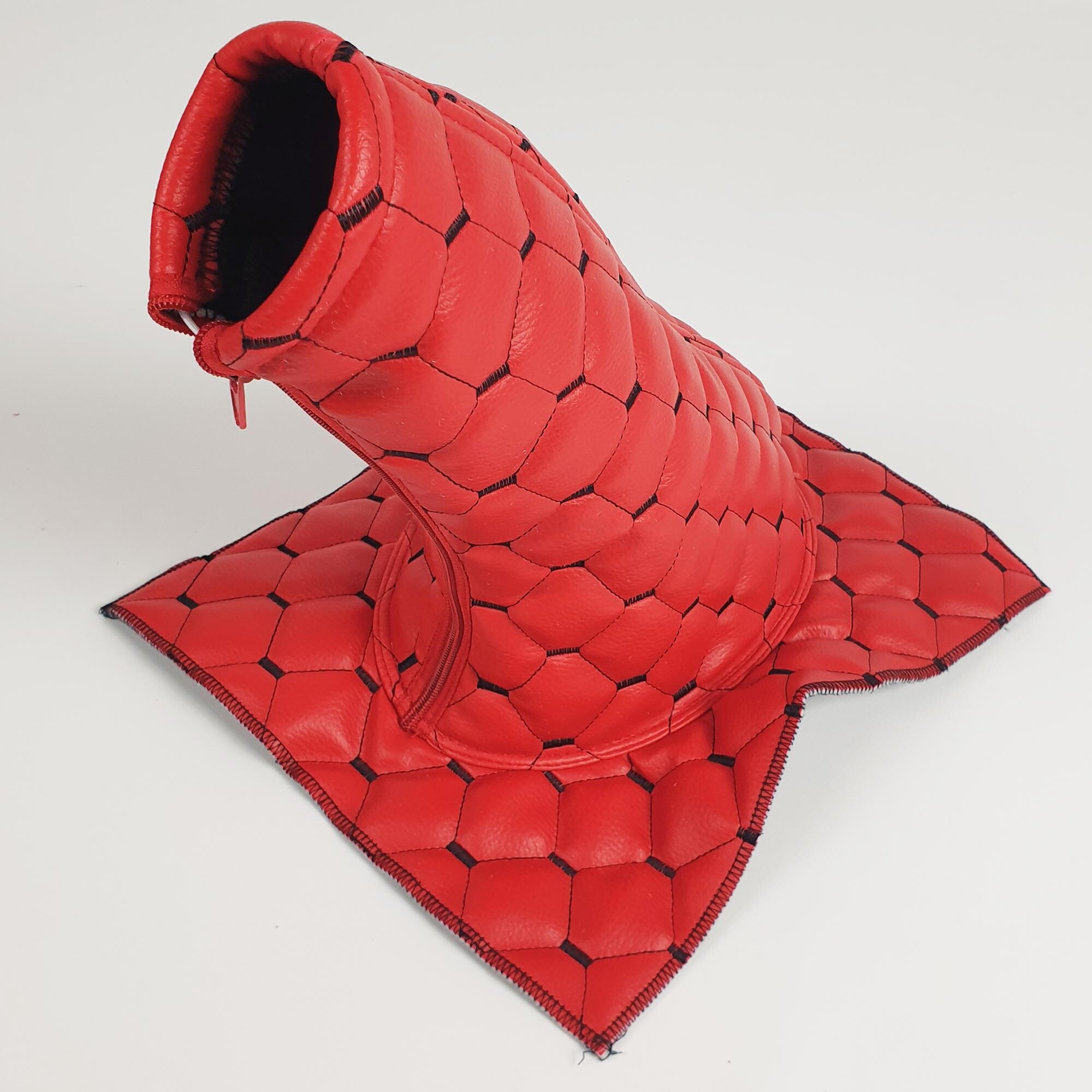 Чехол КПП экокожа MAN, Renault красный Чехол КПП экокожа MAN, Renault красный