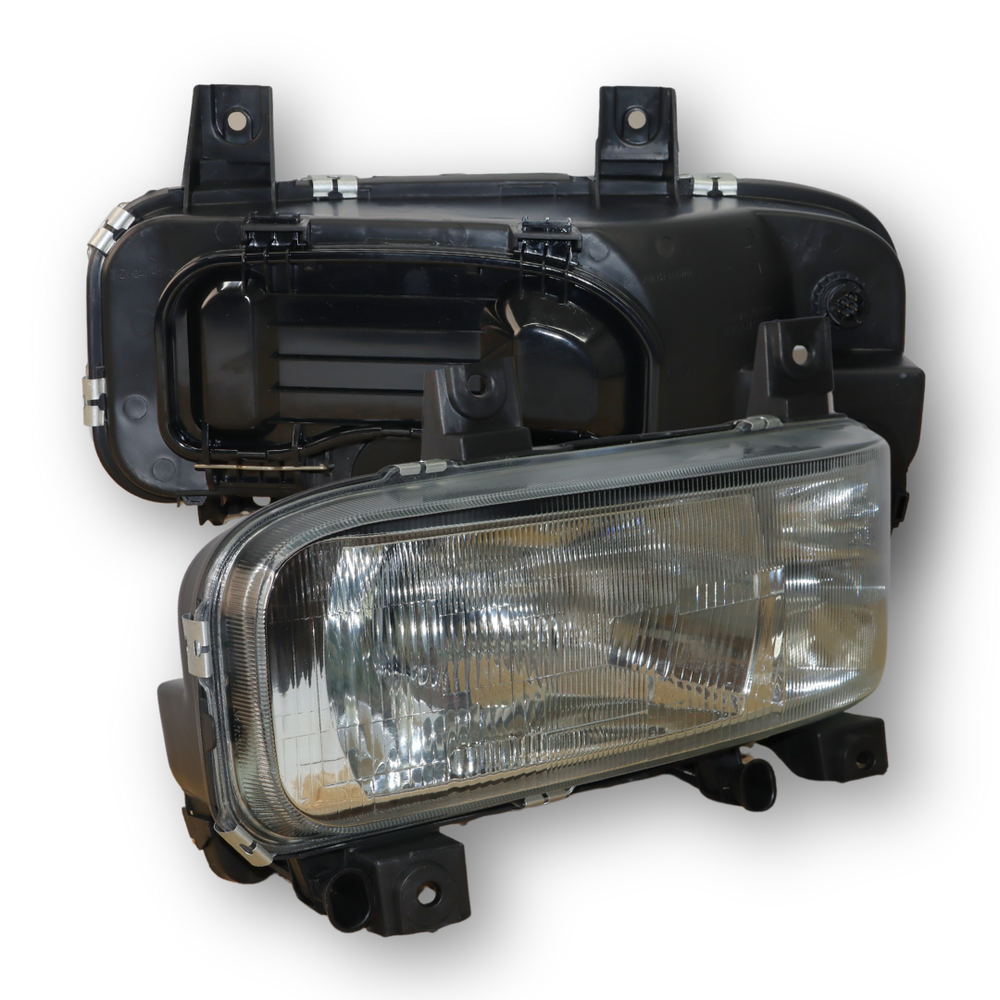 Фара MERCEDES ATEGO 1 (1998-2004) з розсіювачем, ліва (TANGDE) Фара MERCEDES ATEGO 1 (1998-2004) з розсіювачем, ліва (TANGDE)