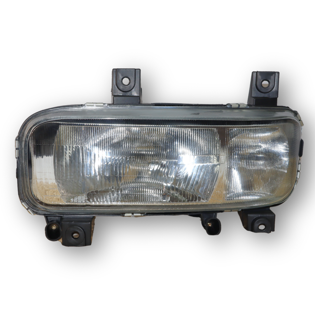 Фара MERCEDES ATEGO 1 (1998-2004) з розсіювачем, ліва (TANGDE) Фара MERCEDES ATEGO 1 (1998-2004) з розсіювачем, ліва (TANGDE)