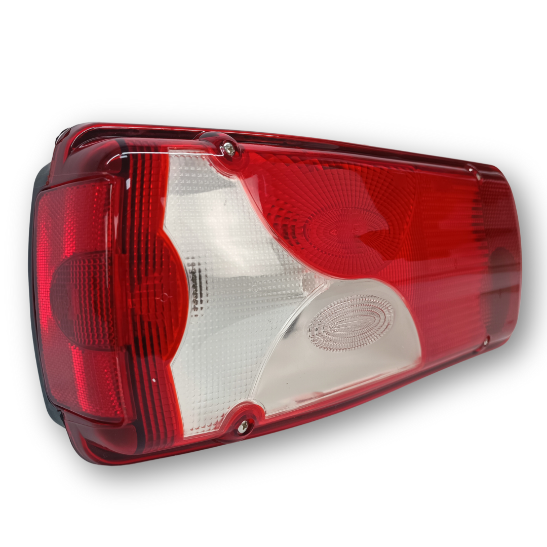 Фонарь задний SCANIA P-G-R-T (2004→) разъемом AMP \лев.\ Фонарь задний SCANIA P-G-R-T (2004→) разъемом AMP \лев.\