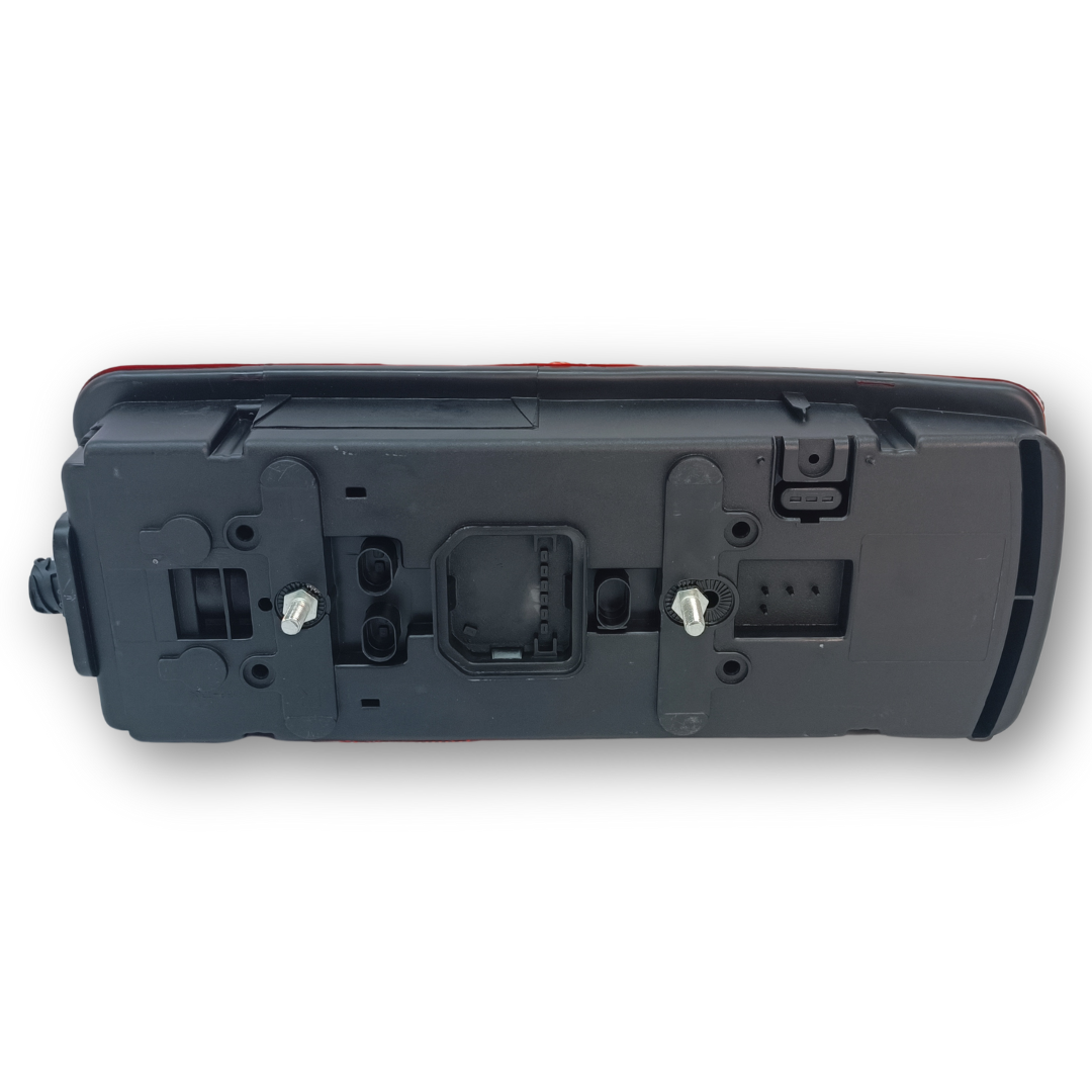 Фонарь задний SCANIA P-G-R-T (2004→) разъемом AMP \лев.\ Фонарь задний SCANIA P-G-R-T (2004→) разъемом AMP \лев.\