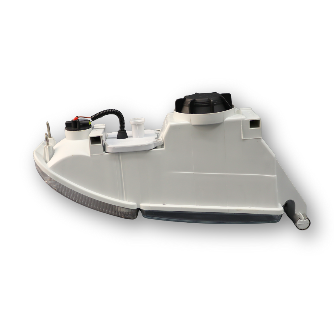 Фара противотуманная MAN TGA, TGL I, TGM I, TGS I, TGX I, L2000, LION´S (1993-) H4,PY21W, с белым поворотником, левая (TANGDE) Фара противотуманная MAN TGA, TGL I, TGM I, TGS I, TGX I, L2000, LION´S (1993-) H4,PY21W, с белым поворотником, левая (TANGDE)