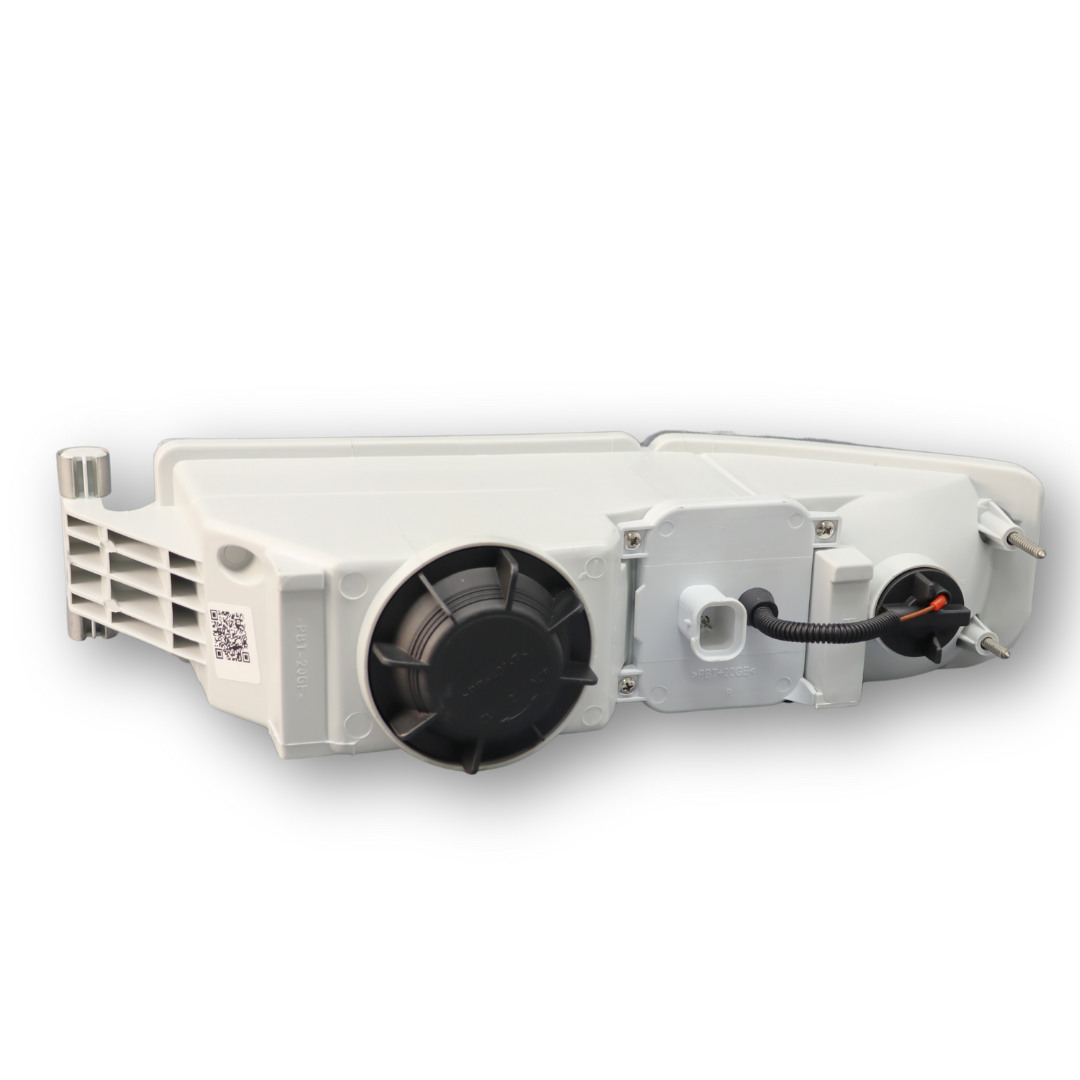 Фара противотуманная MAN TGA, TGL I, TGM I, TGS I, TGX I, L2000, LION´S (1993-) H4,PY21W, с белым поворотником, правая (TANGDE) Фара противотуманная MAN TGA, TGL I, TGM I, TGS I, TGX I, L2000, LION´S (1993-) H4,PY21W, с белым поворотником, правая (TANGDE)