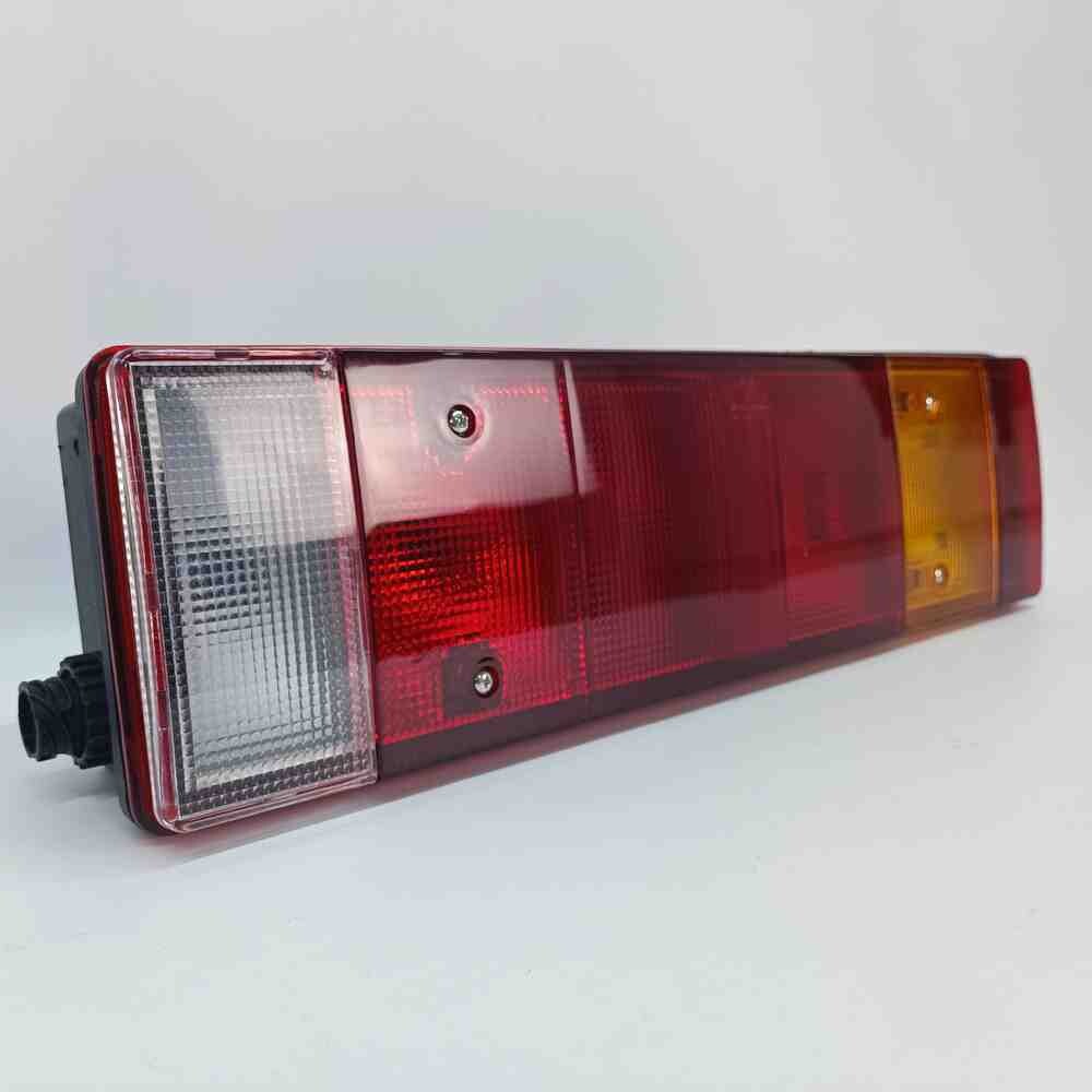 Фонарь задний DAF XF-CF-LF \правый\ с разъемом "AMP" Фонарь задний DAF XF-CF-LF \правый\ с разъемом "AMP"