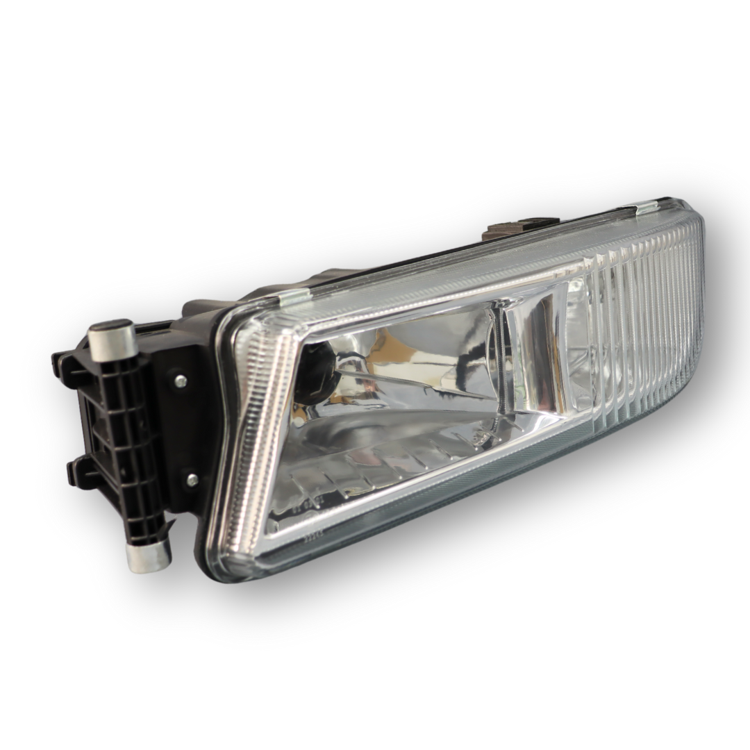 Фара противотуманная MAN TGS, TGX (2007 - ...) H3, H4, левая (C.F.BERG) Фара противотуманная MAN TGS, TGX (2007 - ...) H3, H4, левая (C.F.BERG)